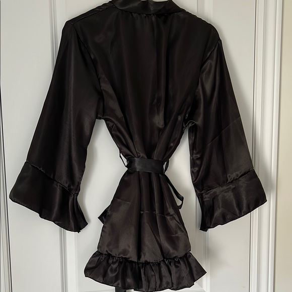 SHEIN Black Satin Robe - Picture 4 of 4